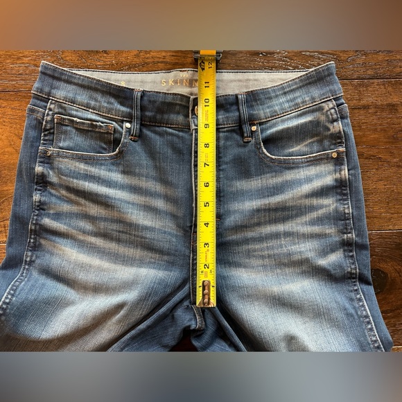WHBM the Skinny Jean- size 8 - Picture 4 of 8